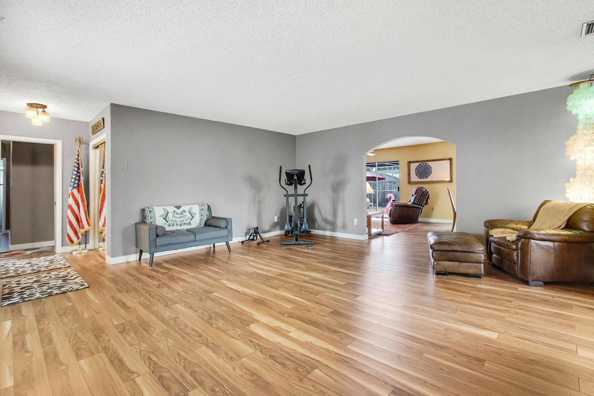 DARLINGTON MANOR - Residential