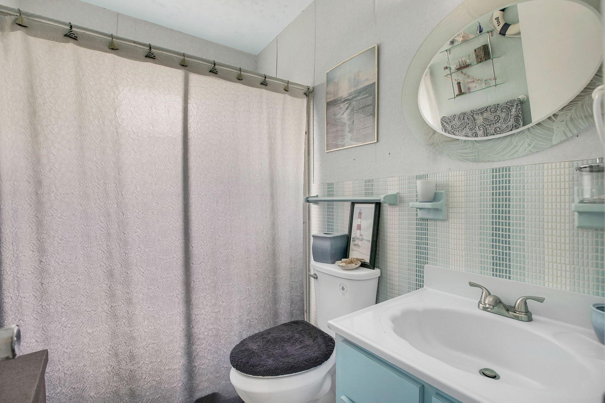 DARLINGTON MANOR - Residential