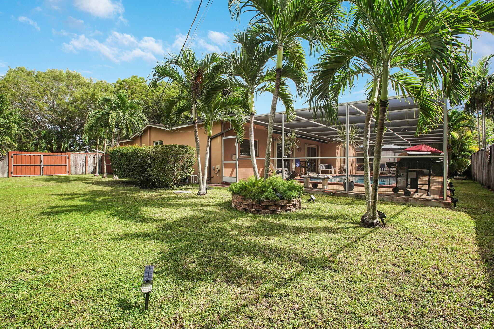 DARLINGTON MANOR - Residential