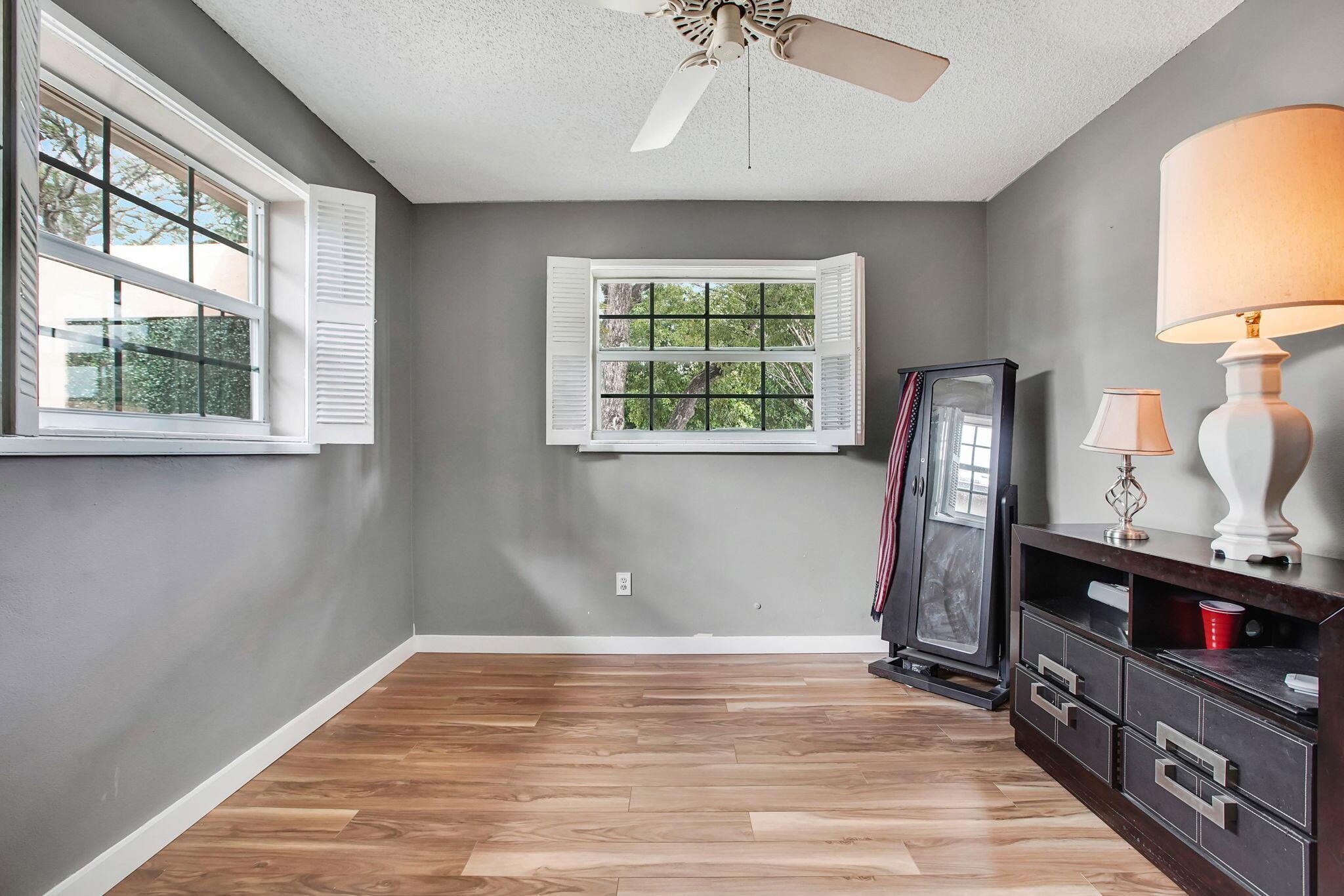 DARLINGTON MANOR - Residential