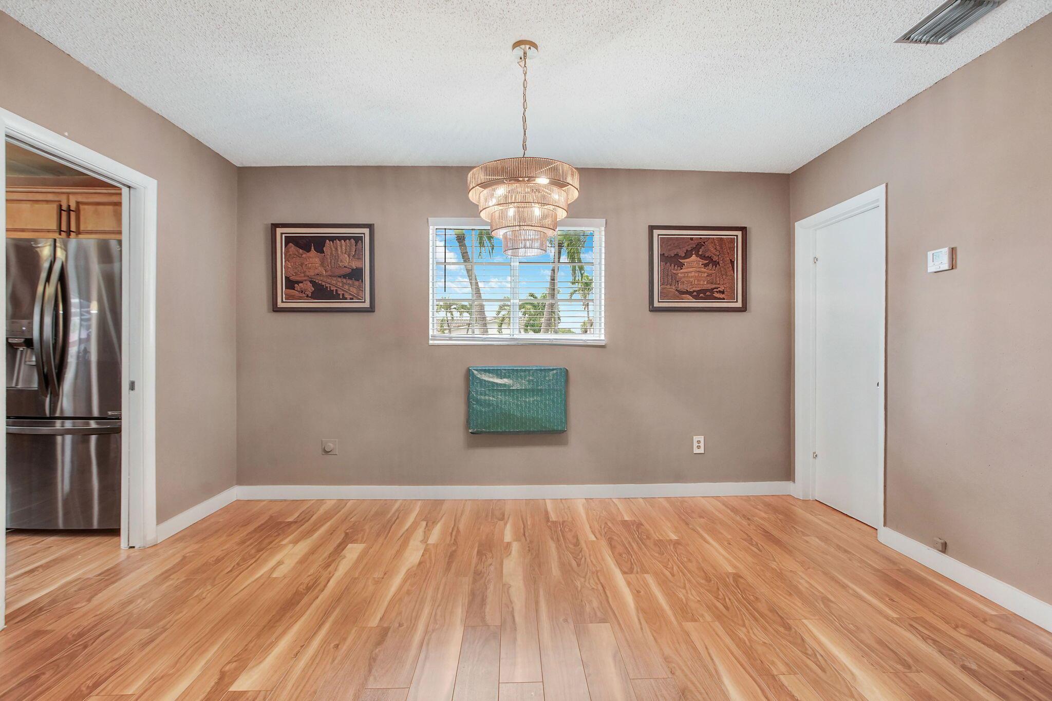 DARLINGTON MANOR - Residential