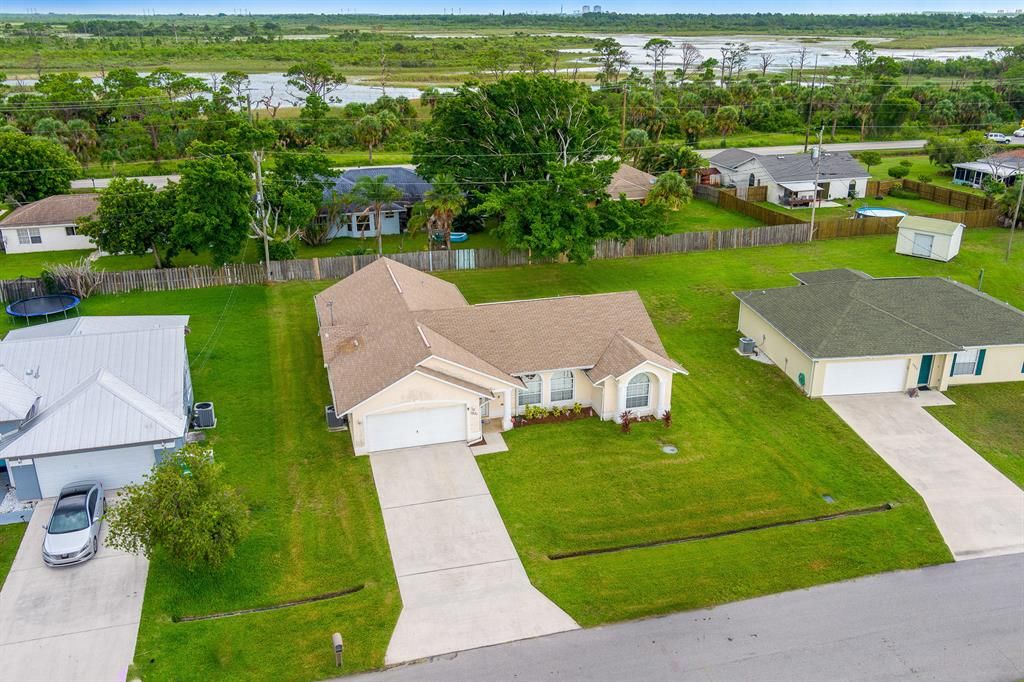 Photo of 1371 SE Appamattox Terrace, Port Saint Lucie, FL 34952 (MLS # R10731692)