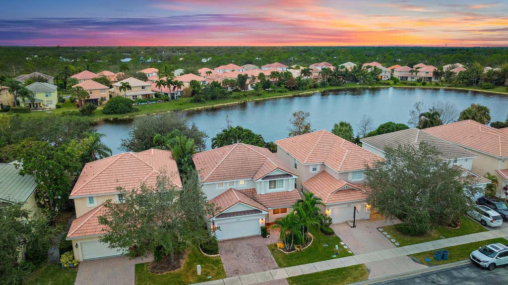 Photo of 6000 SE Crooked Oak Avenue, Hobe Sound, FL 33455 (MLS # R11079004)