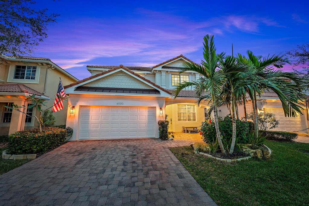 Photo of 6000 SE Crooked Oak Avenue, Hobe Sound, FL 33455 (MLS # R11079004)
