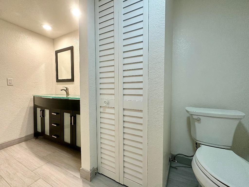 LAKEWOOD OF PALM SPRINGS - Residential Lease