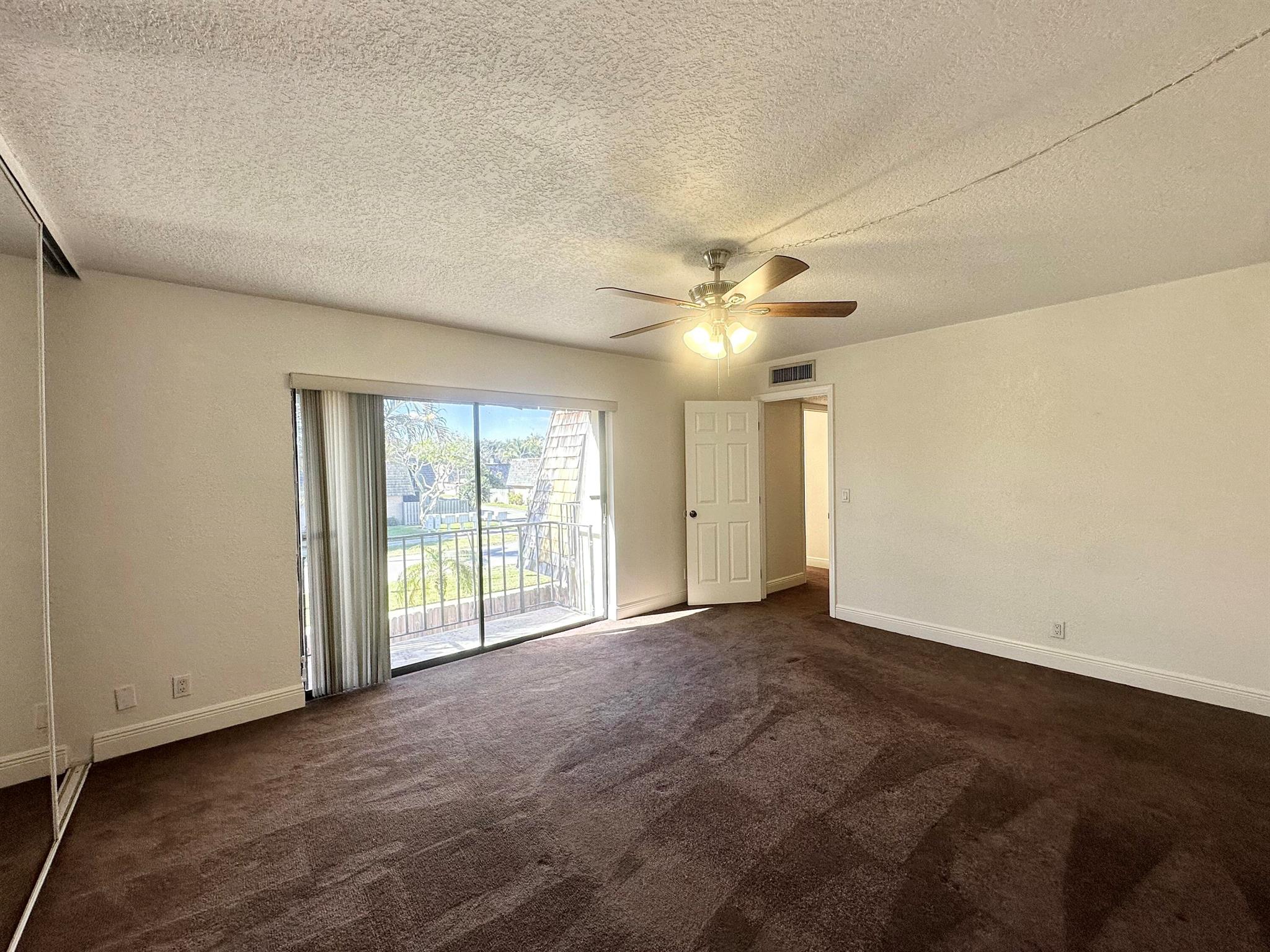 LAKEWOOD OF PALM SPRINGS - Residential Lease