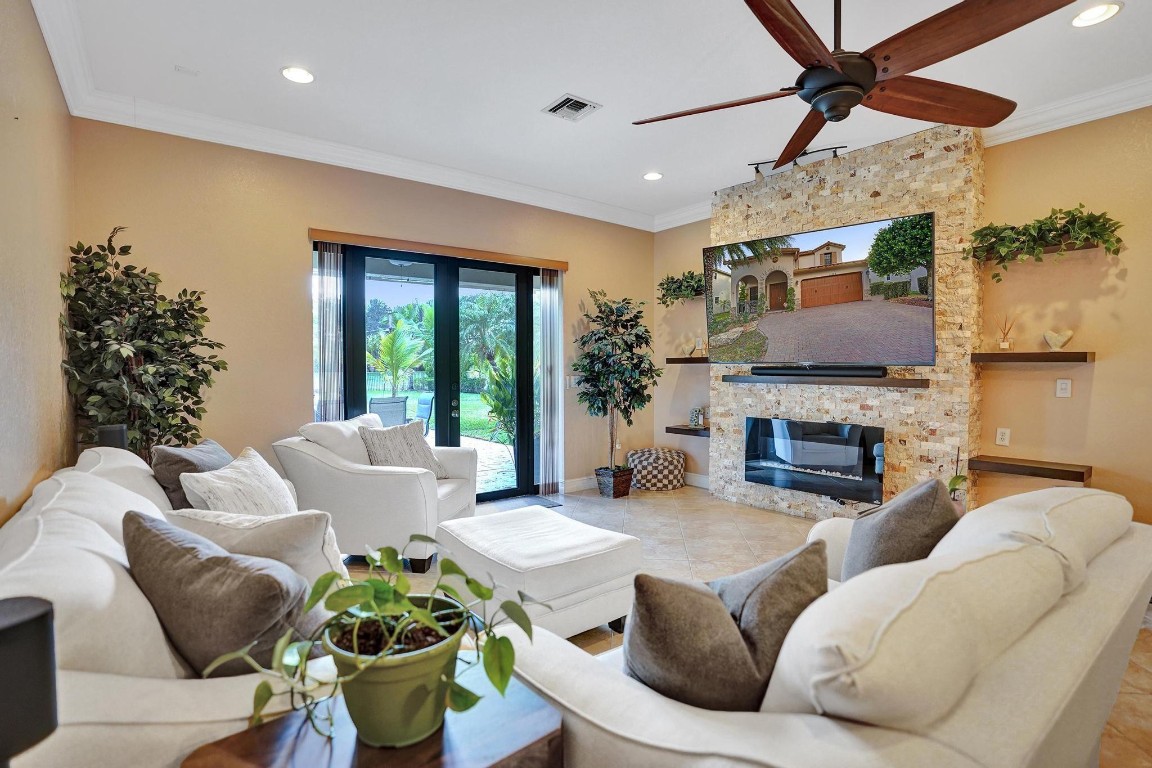 PARKLAND VILLAGE REP 1 - Residential