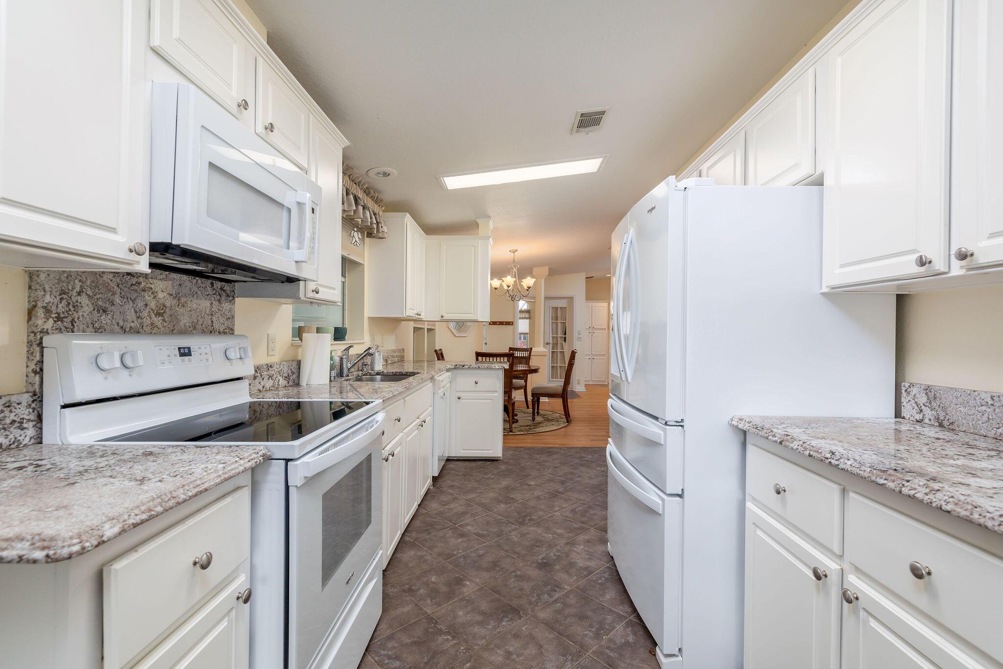 THE LINKS AT SAVANNA CLUB - Residential