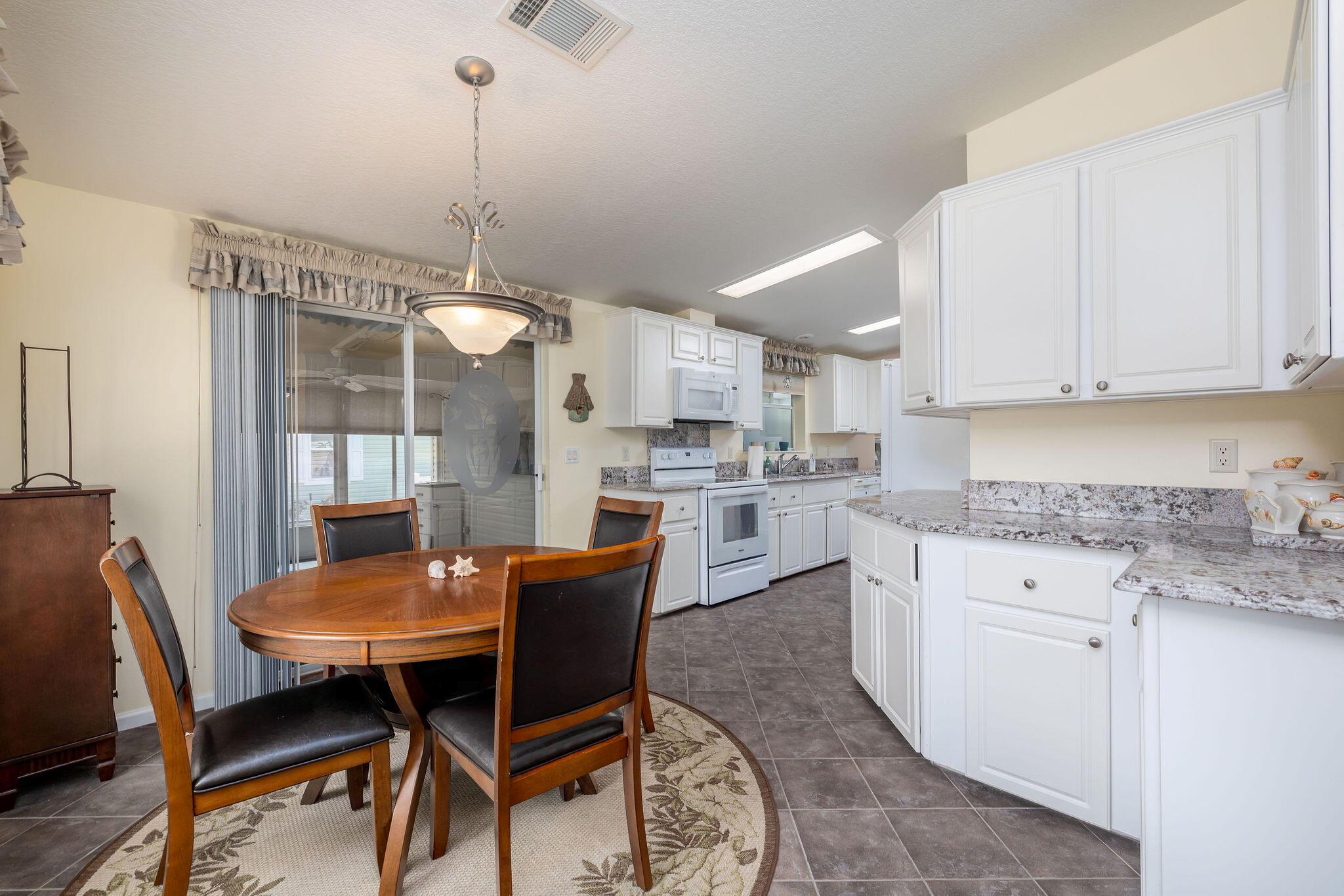 THE LINKS AT SAVANNA CLUB - Residential