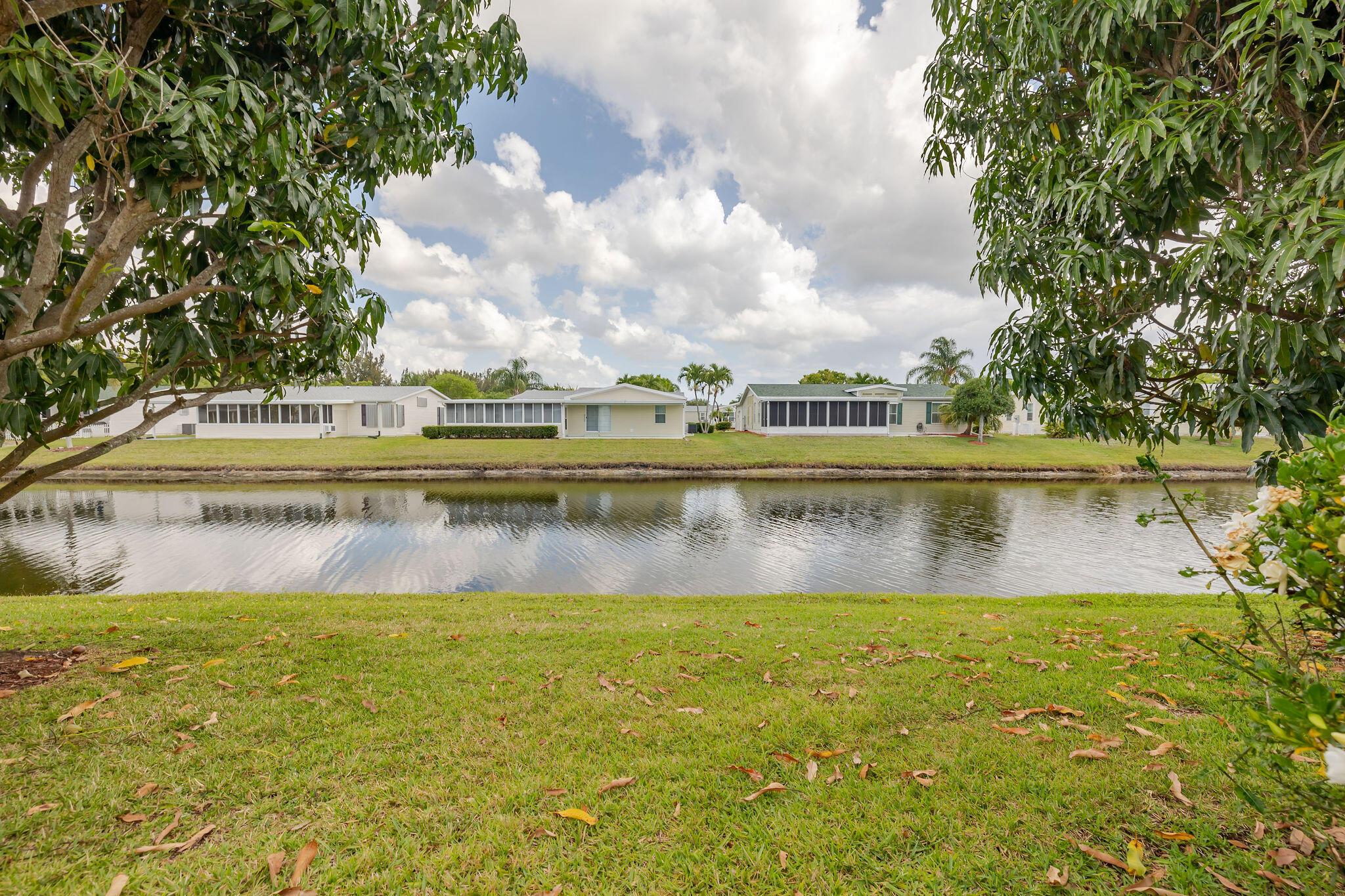 THE LINKS AT SAVANNA CLUB - Residential