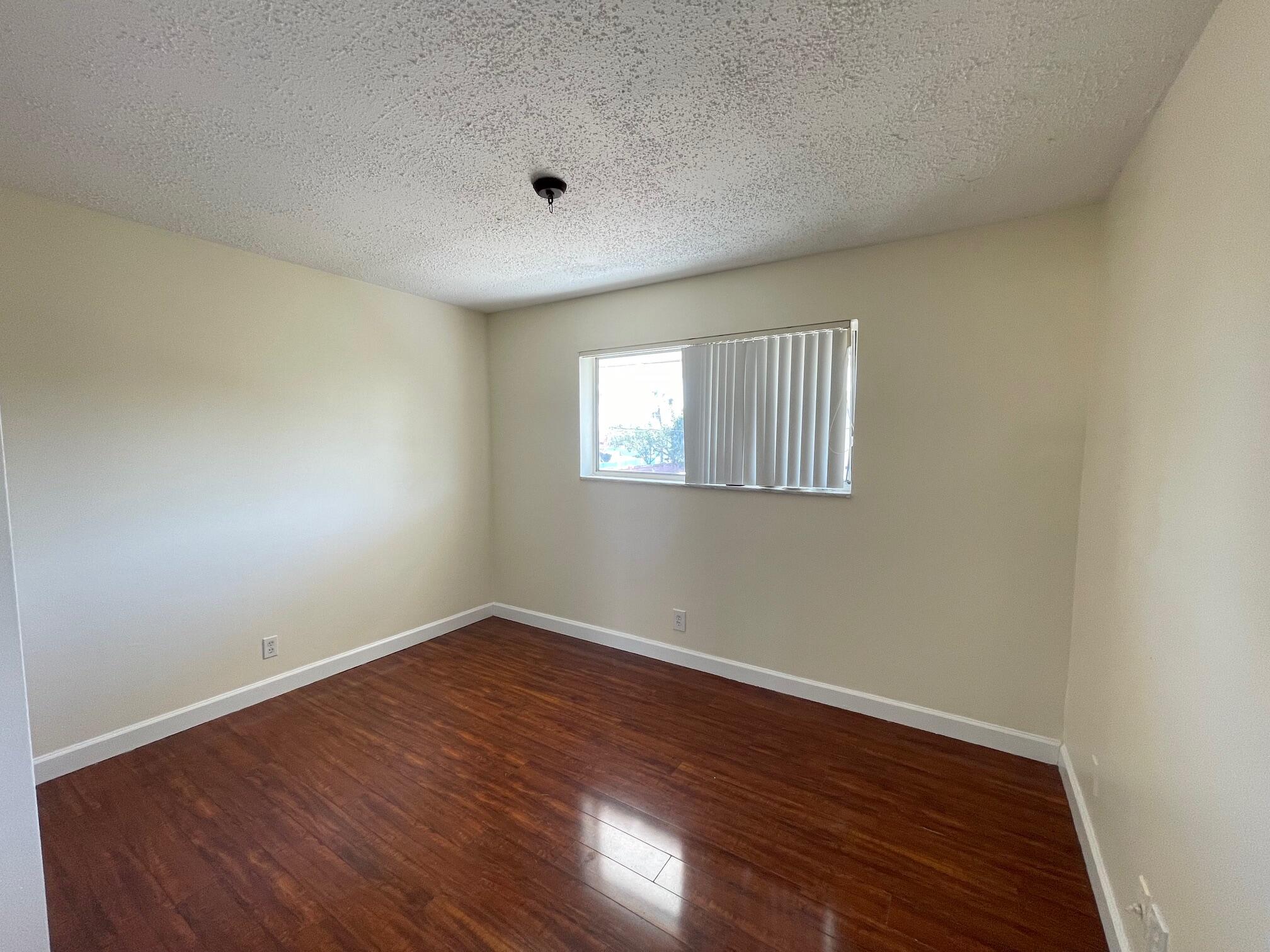 APARTMENTS AT TIMBERLAKE CONDO - Residential Lease