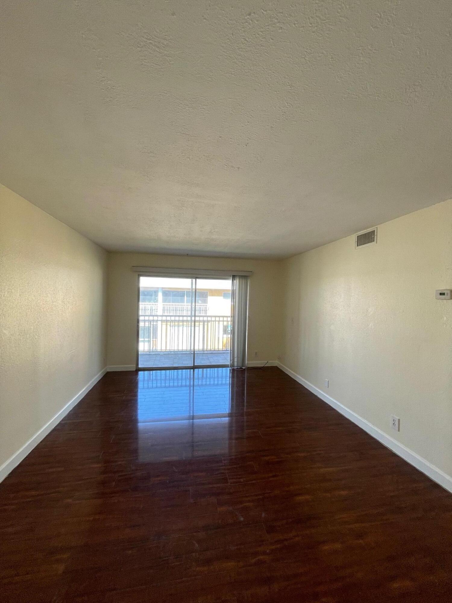 1501 Crescent Circle A6