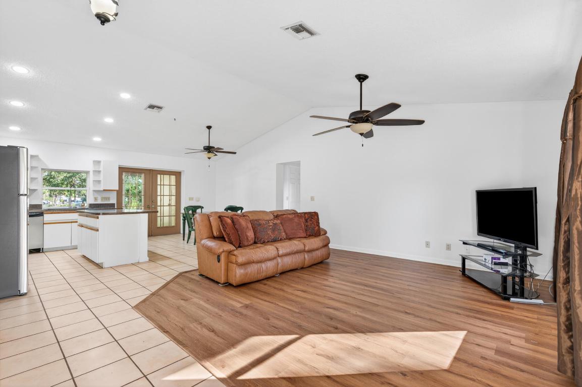 The Acreage - Residential