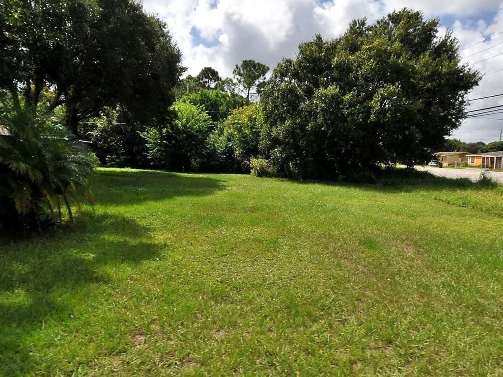 Photo of 2624 Newport Drive Dr, Fort Pierce, FL 34982 (MLS # R10802773)