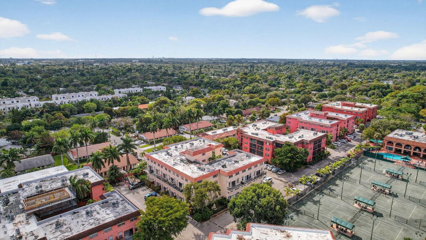 TENNIS CLUB LENGLEN CONDO (Lauderdale Tennis Club) - Residential