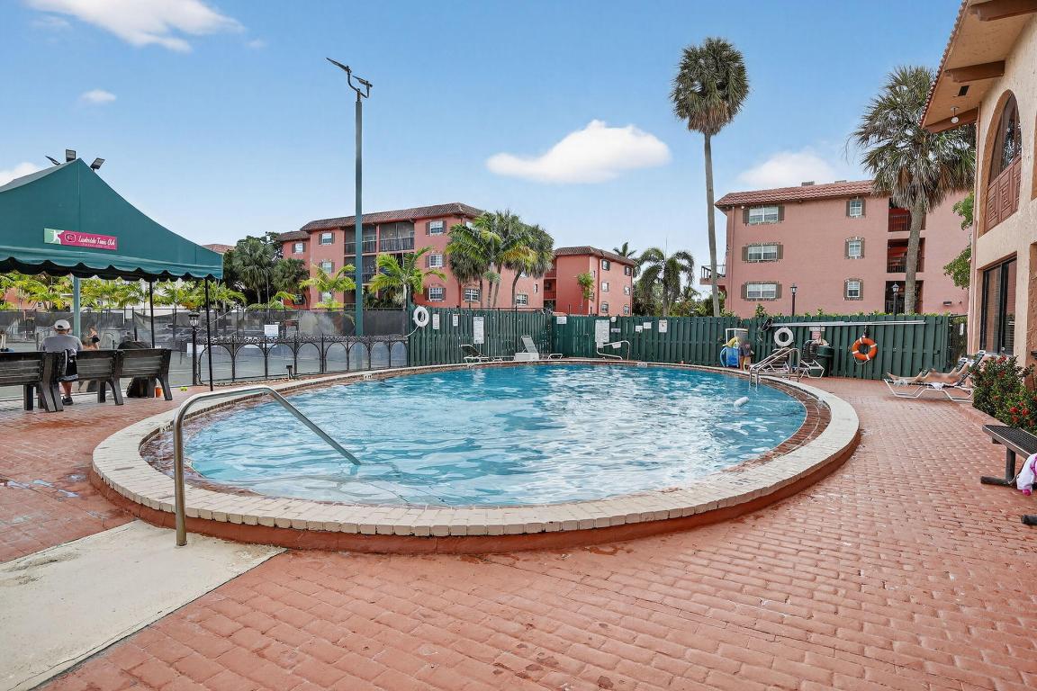 TENNIS CLUB LENGLEN CONDO (Lauderdale Tennis Club) - Residential