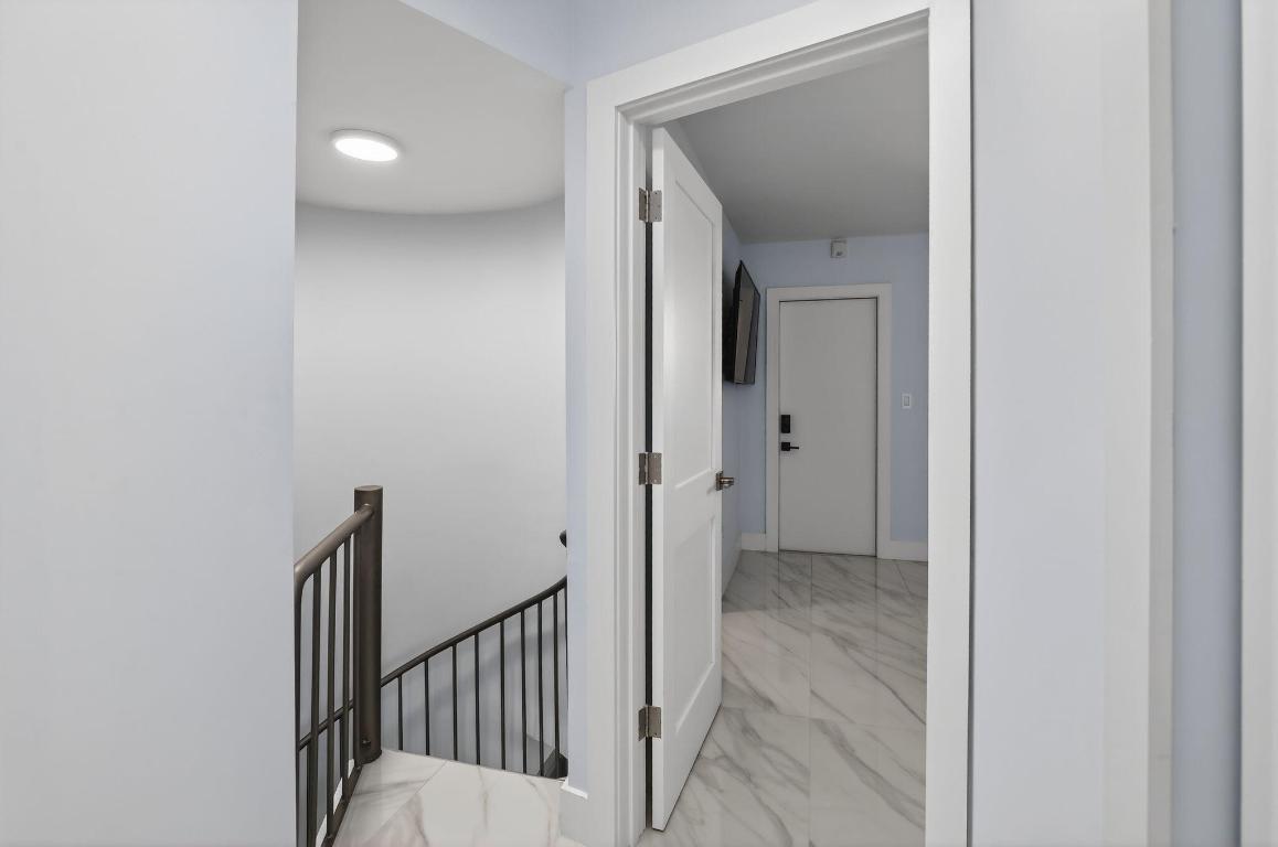 TENNIS CLUB LENGLEN CONDO (Lauderdale Tennis Club) - Residential