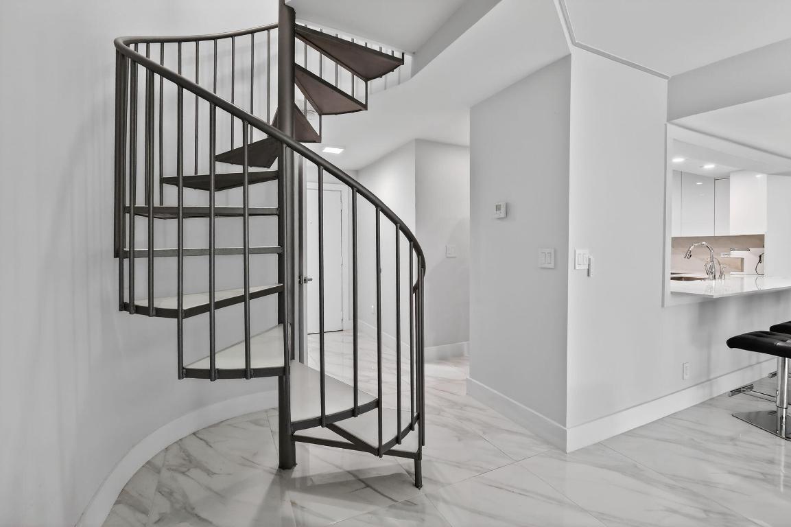 TENNIS CLUB LENGLEN CONDO (Lauderdale Tennis Club) - Residential