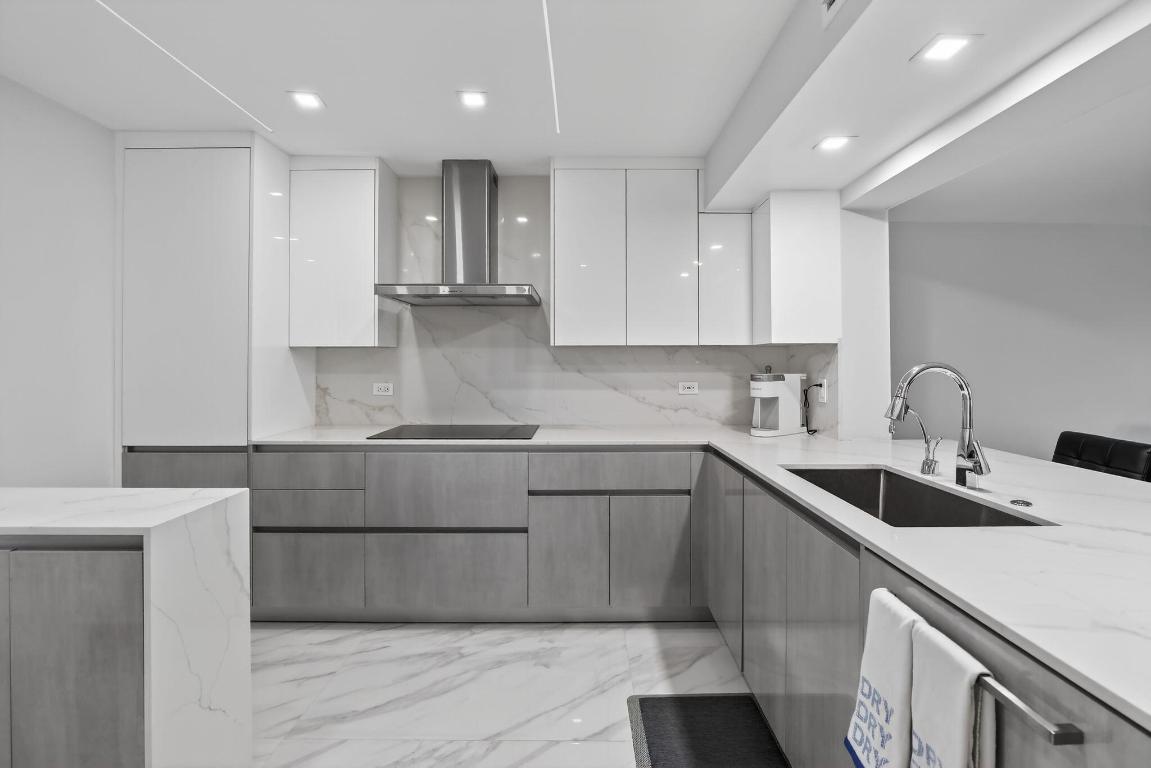 TENNIS CLUB LENGLEN CONDO (Lauderdale Tennis Club) - Residential