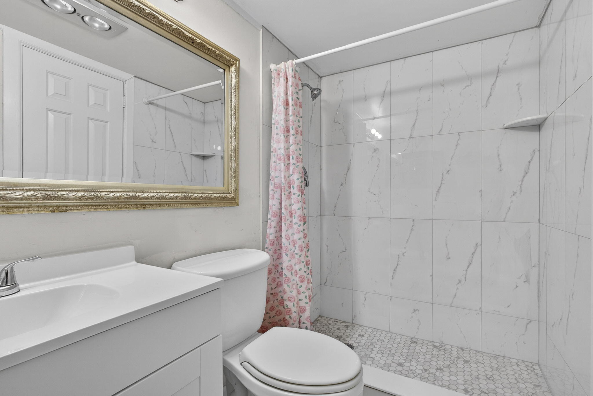 CENTURY VILLAGE HASTINGS CONDOS - Residential