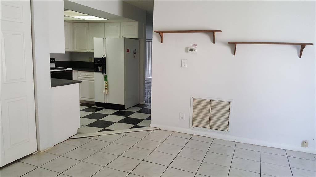 Crystal Lake 4th Sec 66-1 - Residential