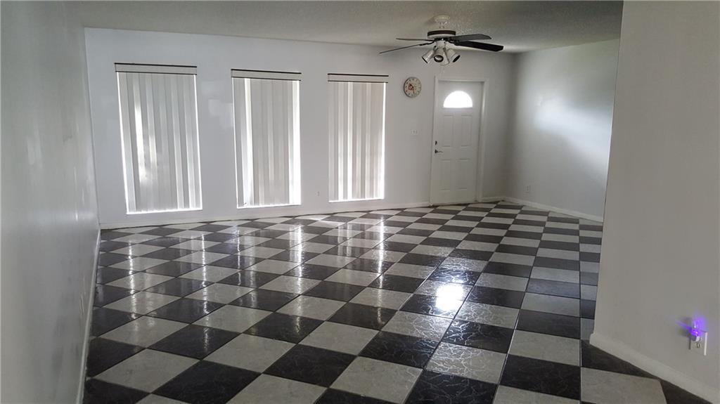 Crystal Lake 4th Sec 66-1 - Residential
