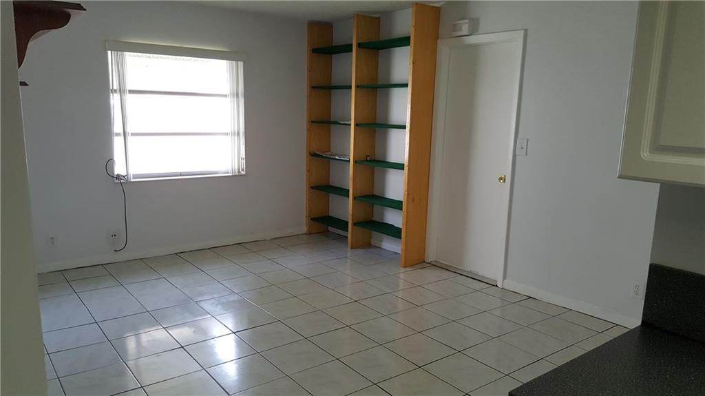 Crystal Lake 4th Sec 66-1 - Residential