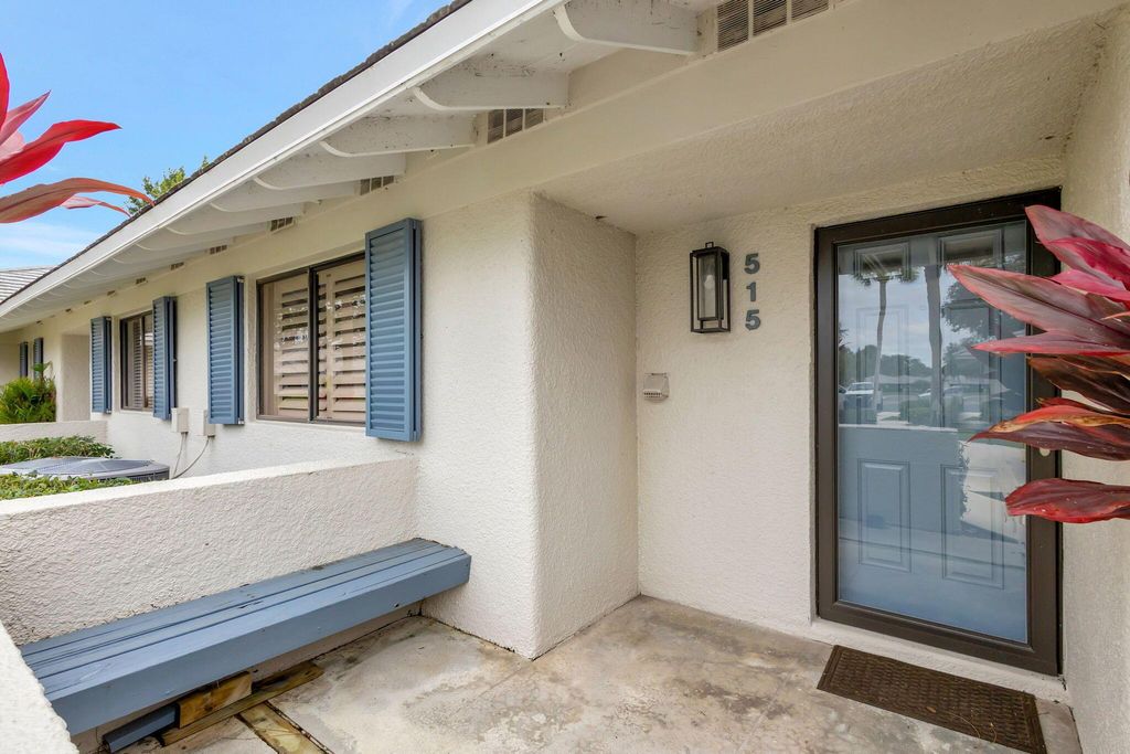 Photo of 515 Club Drive, Palm Beach Gardens, FL 33418 (MLS # R11144041)