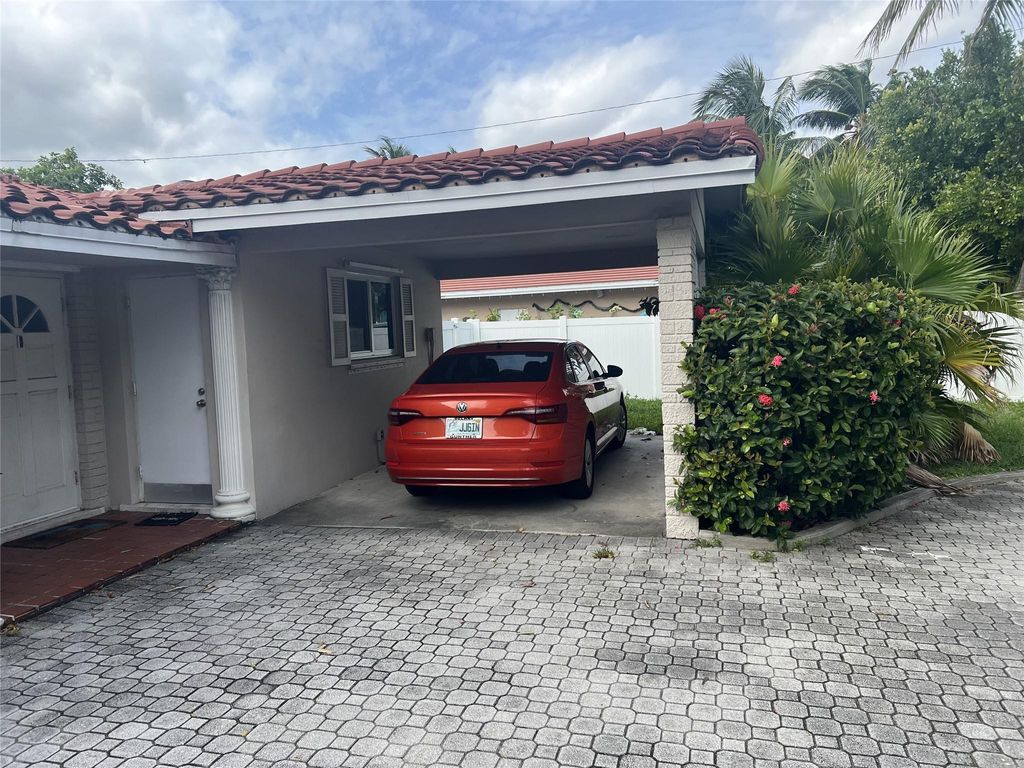 Photo of 2820 NE 49th Street, Fort Lauderdale, FL 33308 (MLS # F10466449)