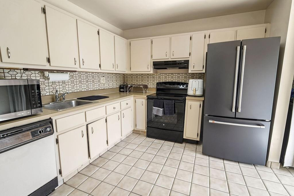 Our Place Aka Island 2 - Residential