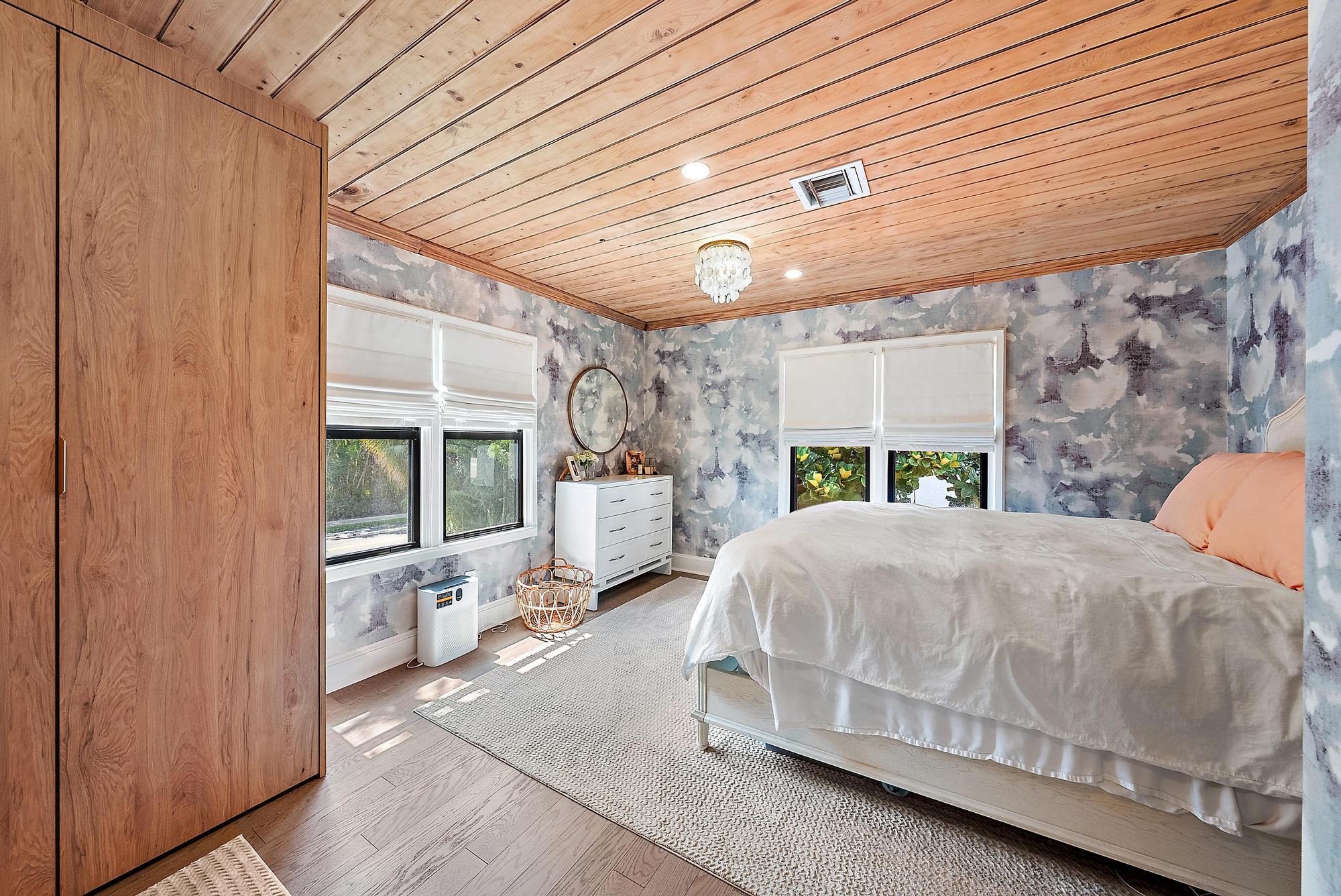 SOUTHLAND PARK - Residential Lease