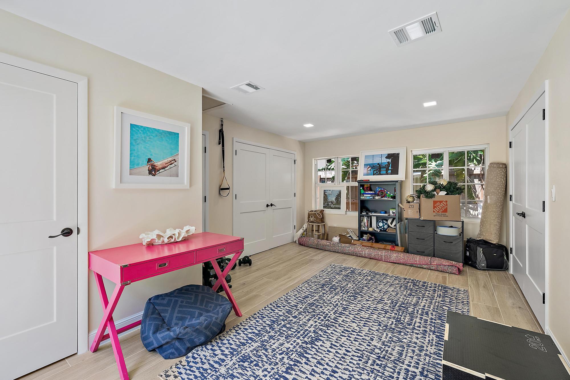 SOUTHLAND PARK - Residential Lease