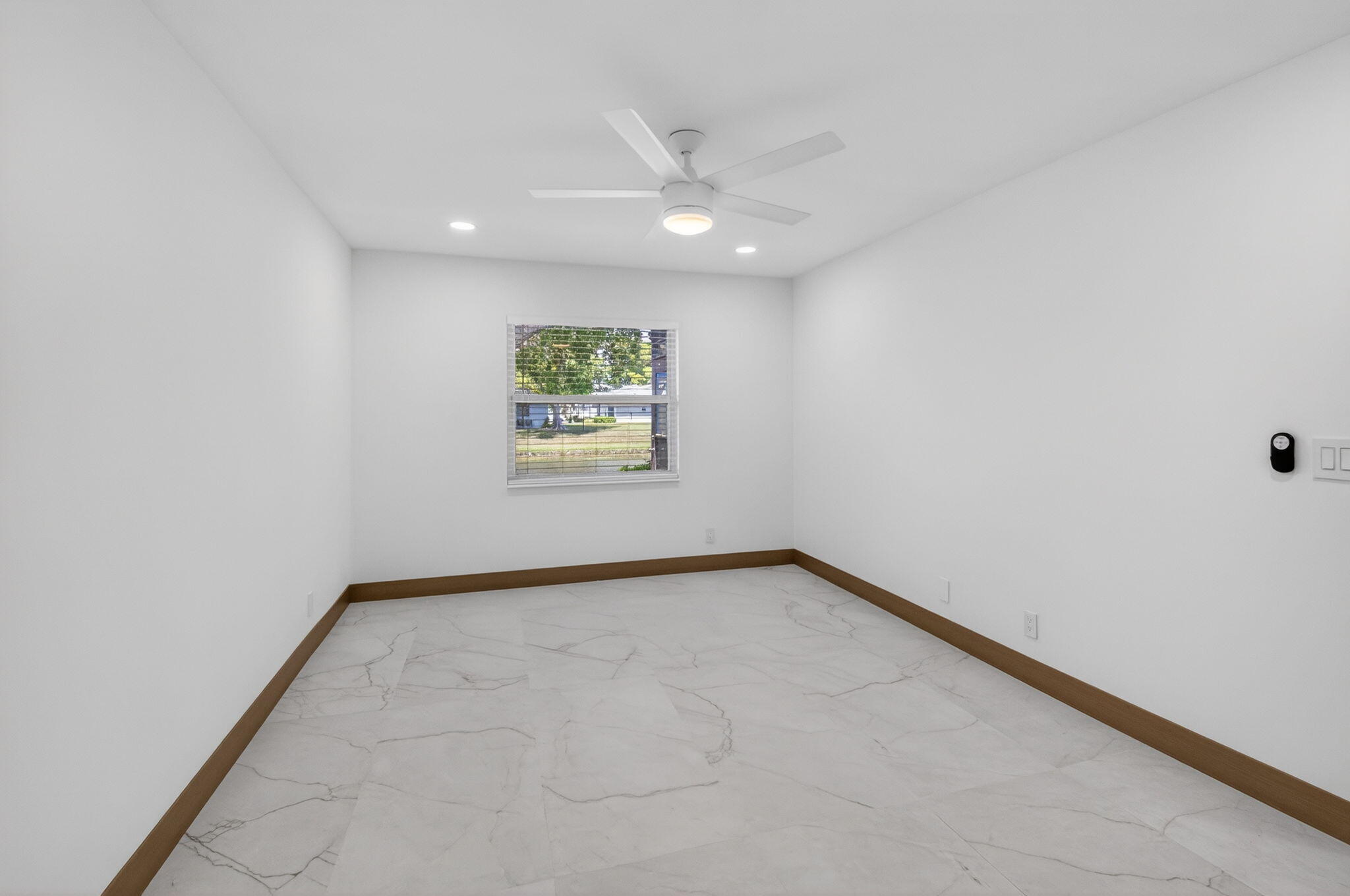 WHISPER WALK CONDOS - Residential