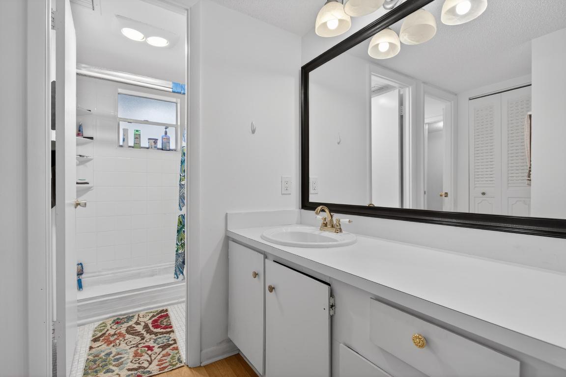 HOLIDAY SPRINGS VILLAGE - Residential