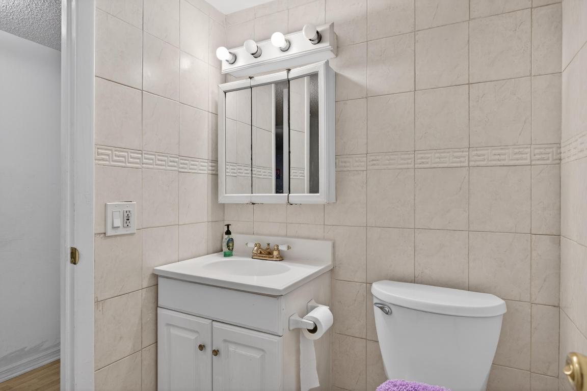 HOLIDAY SPRINGS VILLAGE - Residential