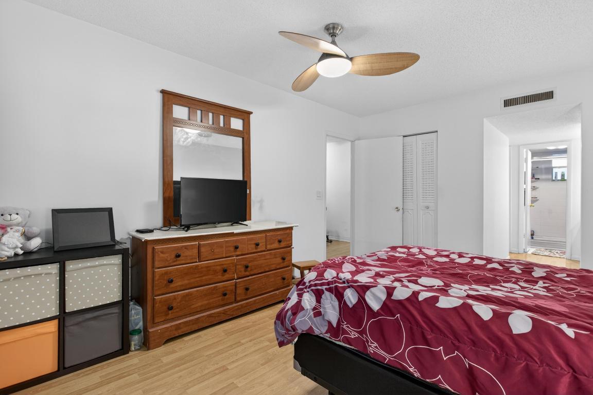 HOLIDAY SPRINGS VILLAGE - Residential