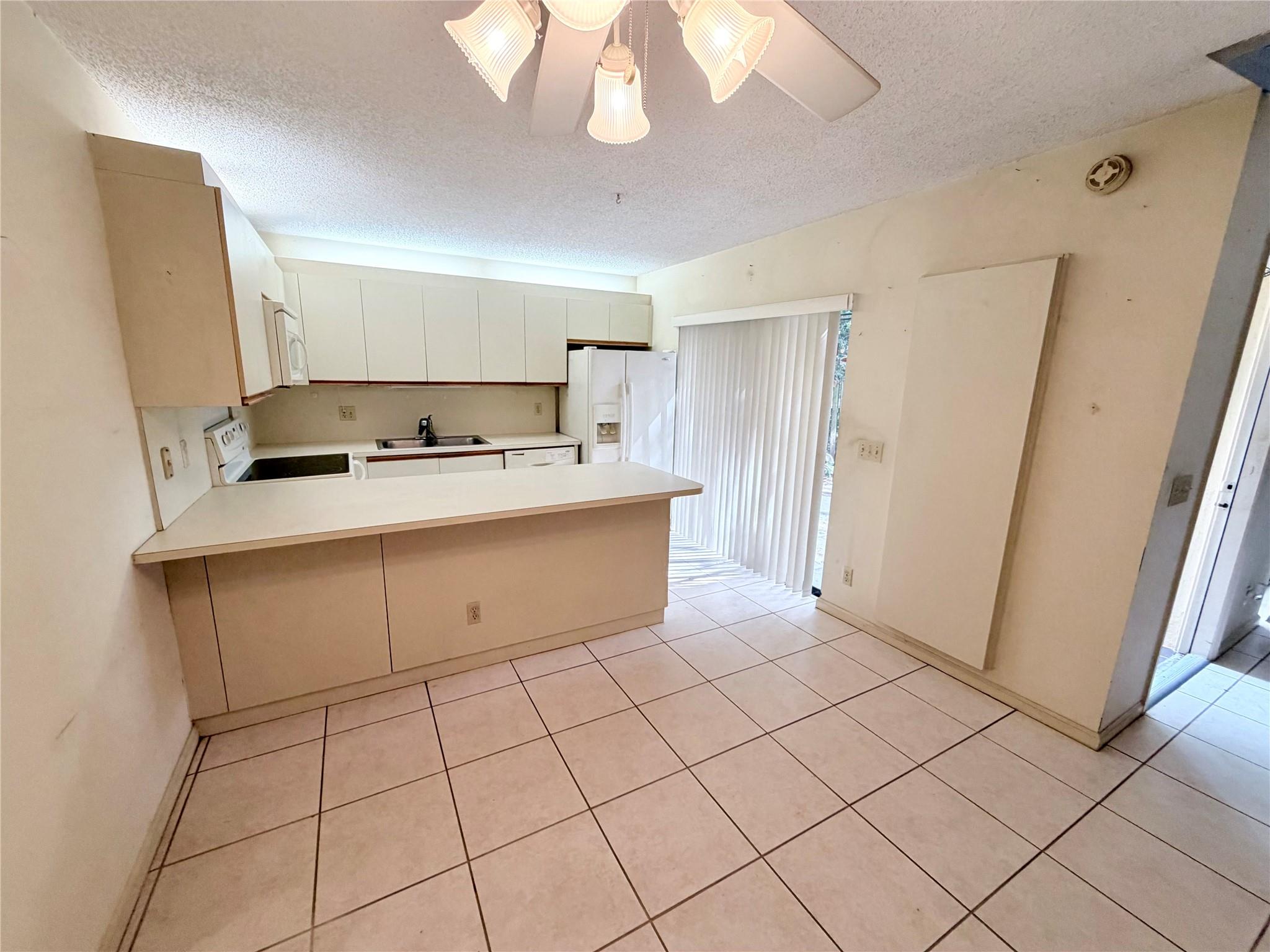 JACARANDA PARCEL 610 - Residential Lease