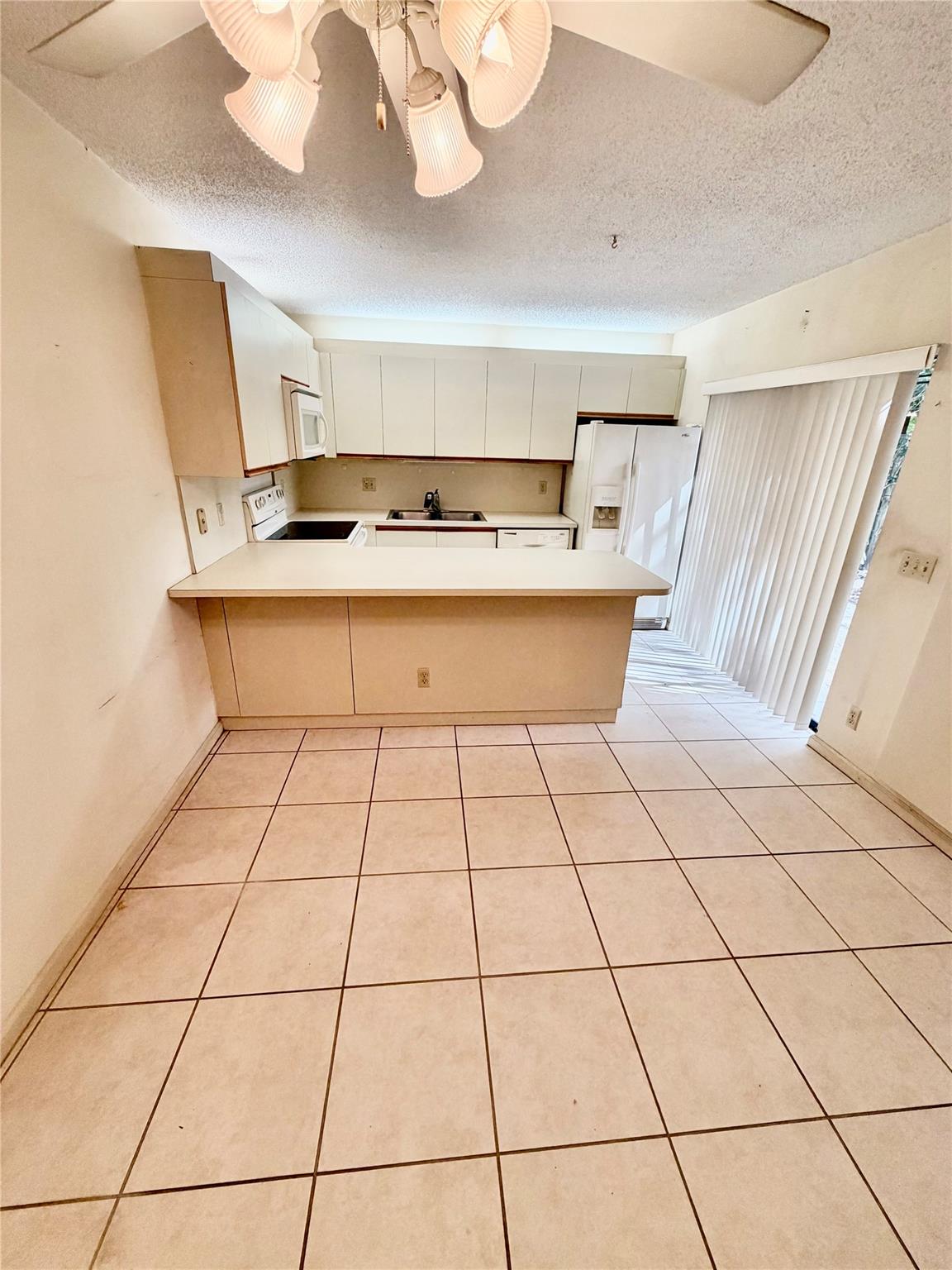 JACARANDA PARCEL 610 - Residential Lease