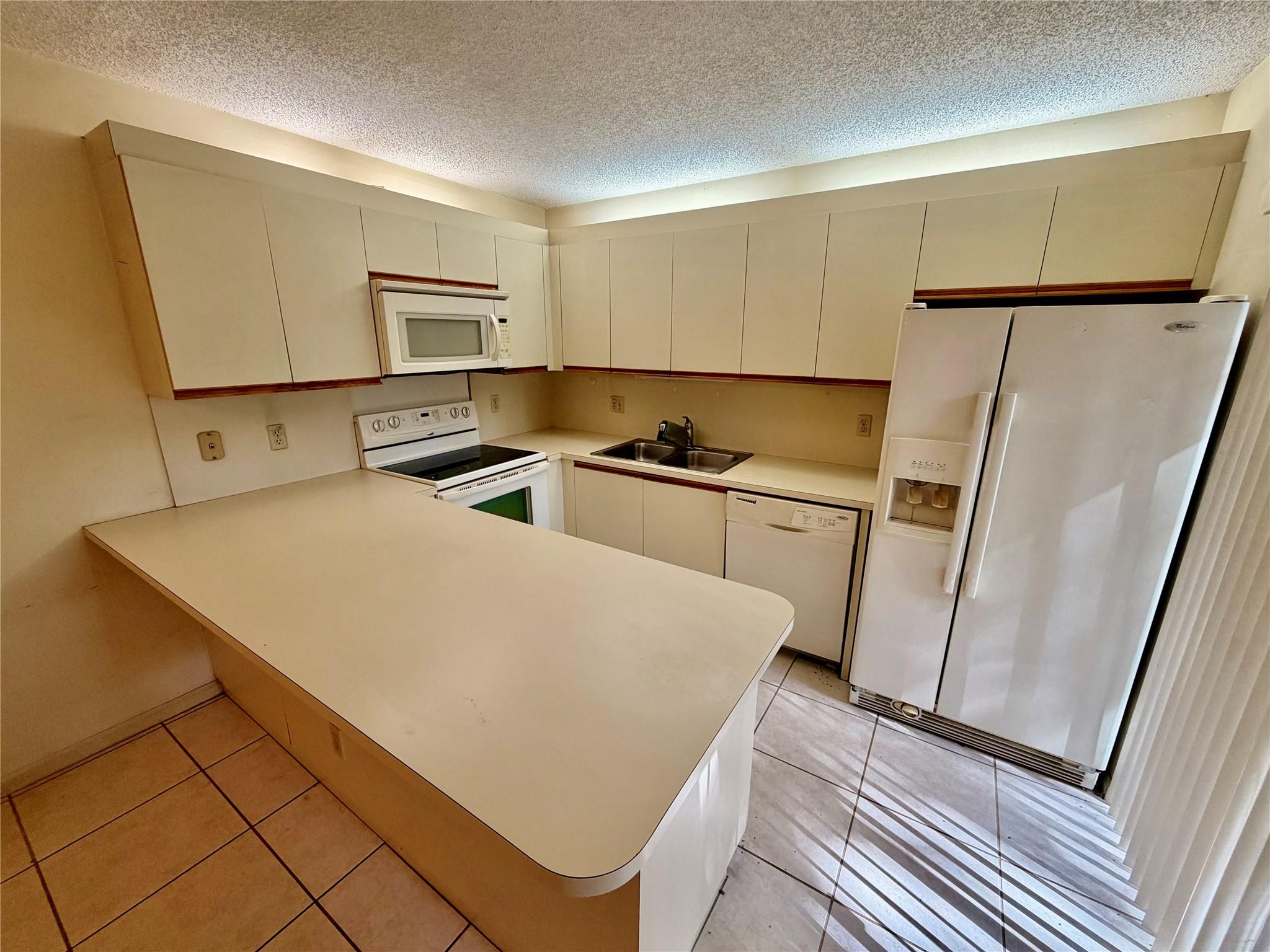 JACARANDA PARCEL 610 - Residential Lease