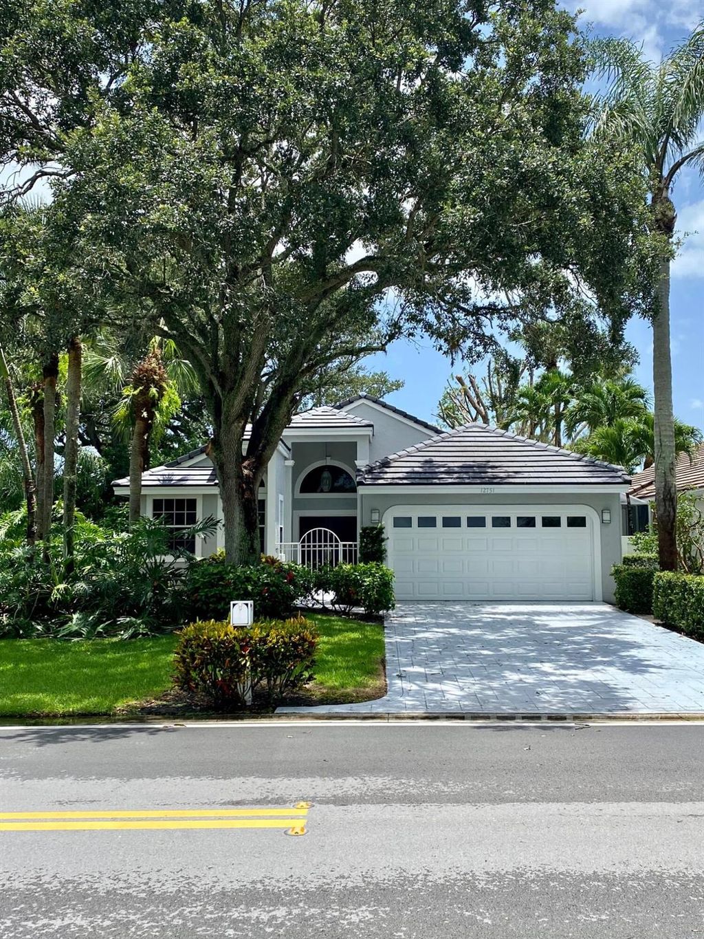 Photo of 12751 Touchstone Place, Palm Beach Gardens, FL 33418 (MLS # R10922310)