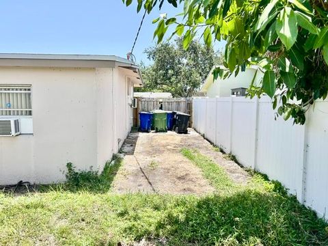Tiny photo for 5371 NE 17TH Terrace, Fort Lauderdale, FL 33334 (MLS # B26052957)