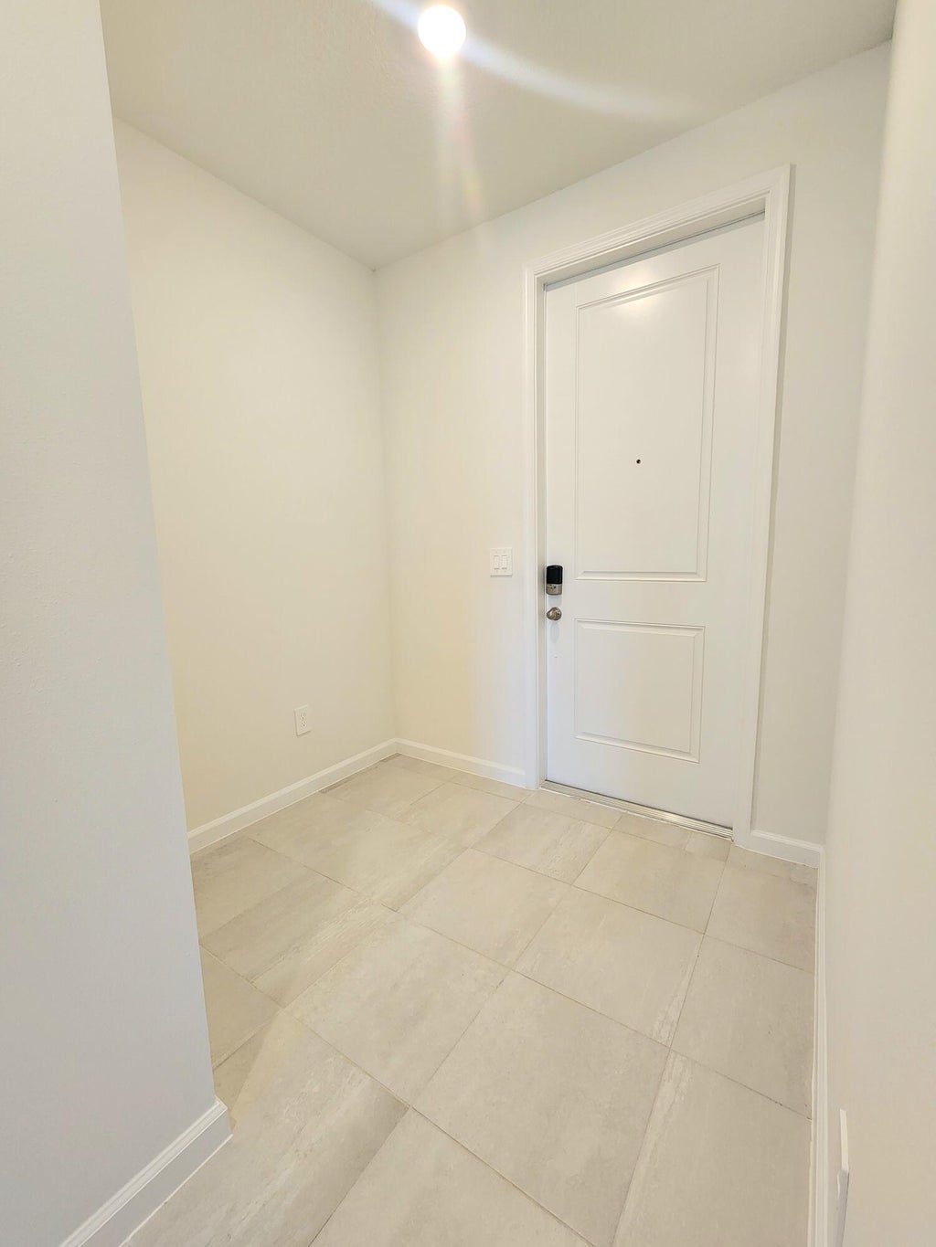Photo of 629 Salisbury Circle, Fort Pierce, FL 34982 (MLS # B26048396)