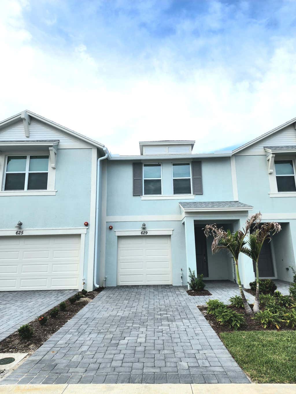 Photo of 629 Salisbury Circle, Fort Pierce, FL 34982 (MLS # B26048396)