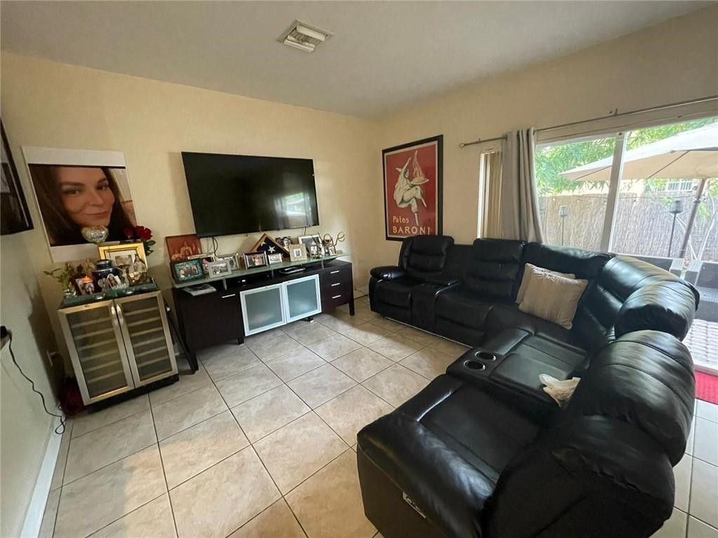 BELLA VILLIAGIO - Residential