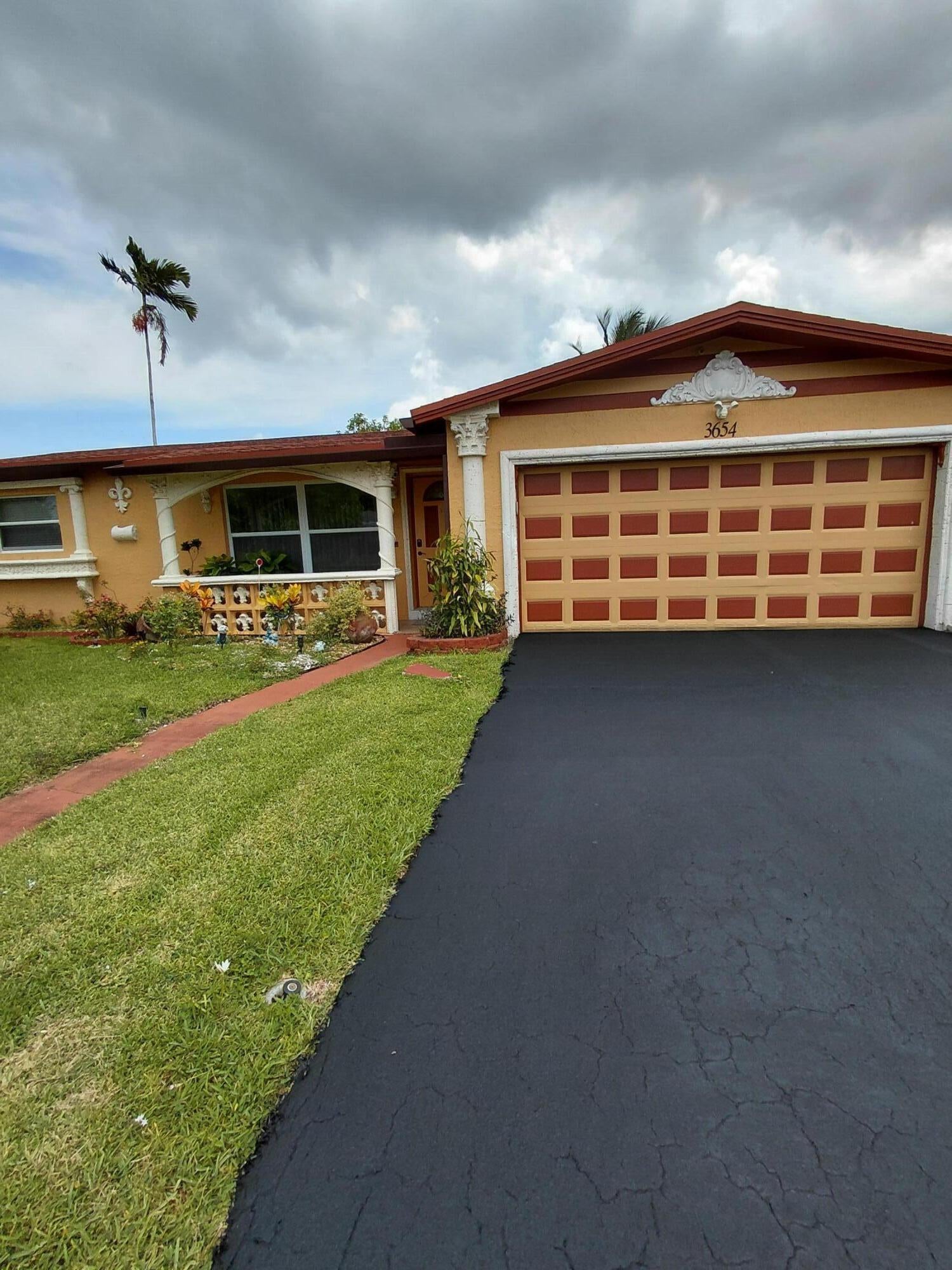 3654 NW 27th Street