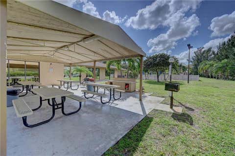 Tiny photo for 4570 NW 18th Avenue #609, Deerfield Beach, FL 33064 (MLS # R11143063)