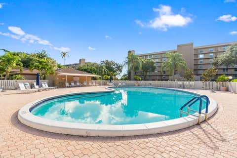 Tiny photo for 4570 NW 18th Avenue #609, Deerfield Beach, FL 33064 (MLS # R11143063)