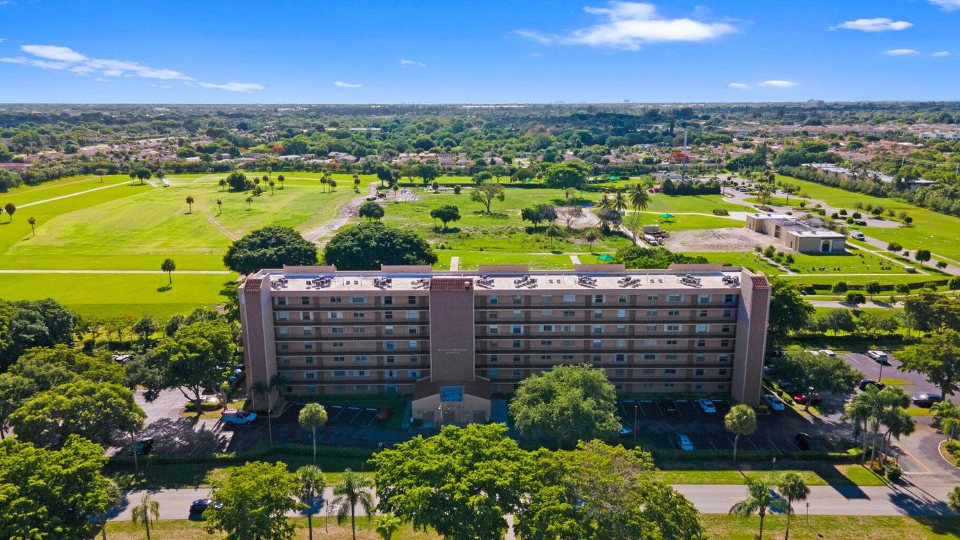 WATERS EDGE TOWERS CONDO - Residential