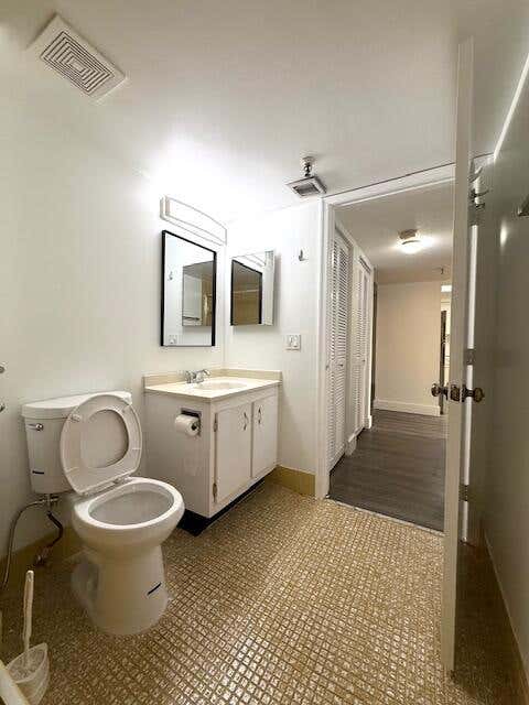 Tiny photo for 4570 NW 18th Avenue #609, Deerfield Beach, FL 33064 (MLS # R11143063)