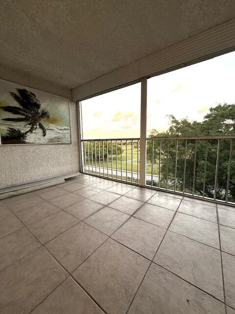 WATERS EDGE TOWERS CONDO - Residential